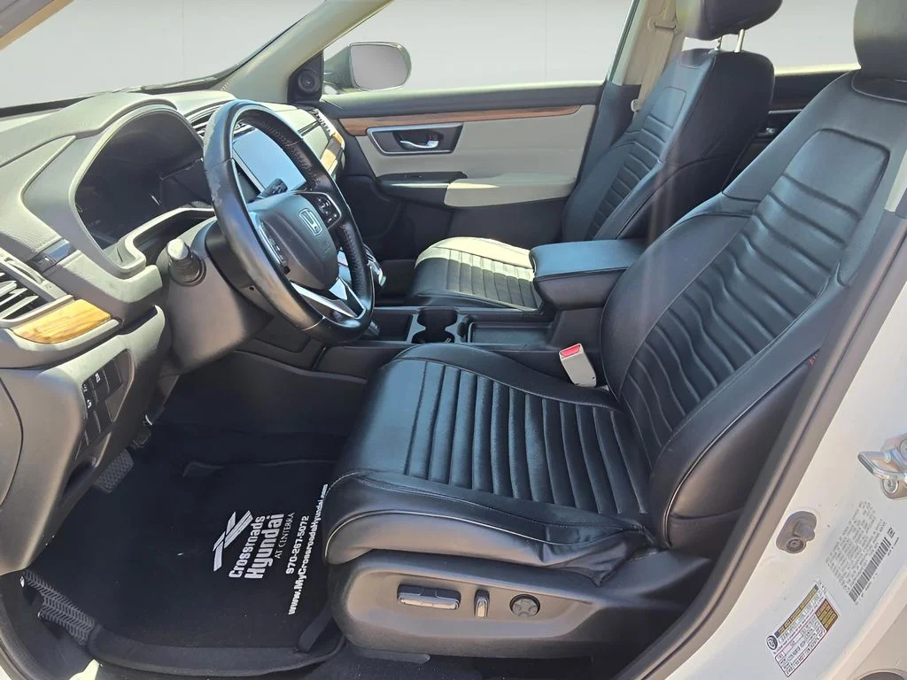 Used 2018 White Diamond Pearl Honda EX image 27