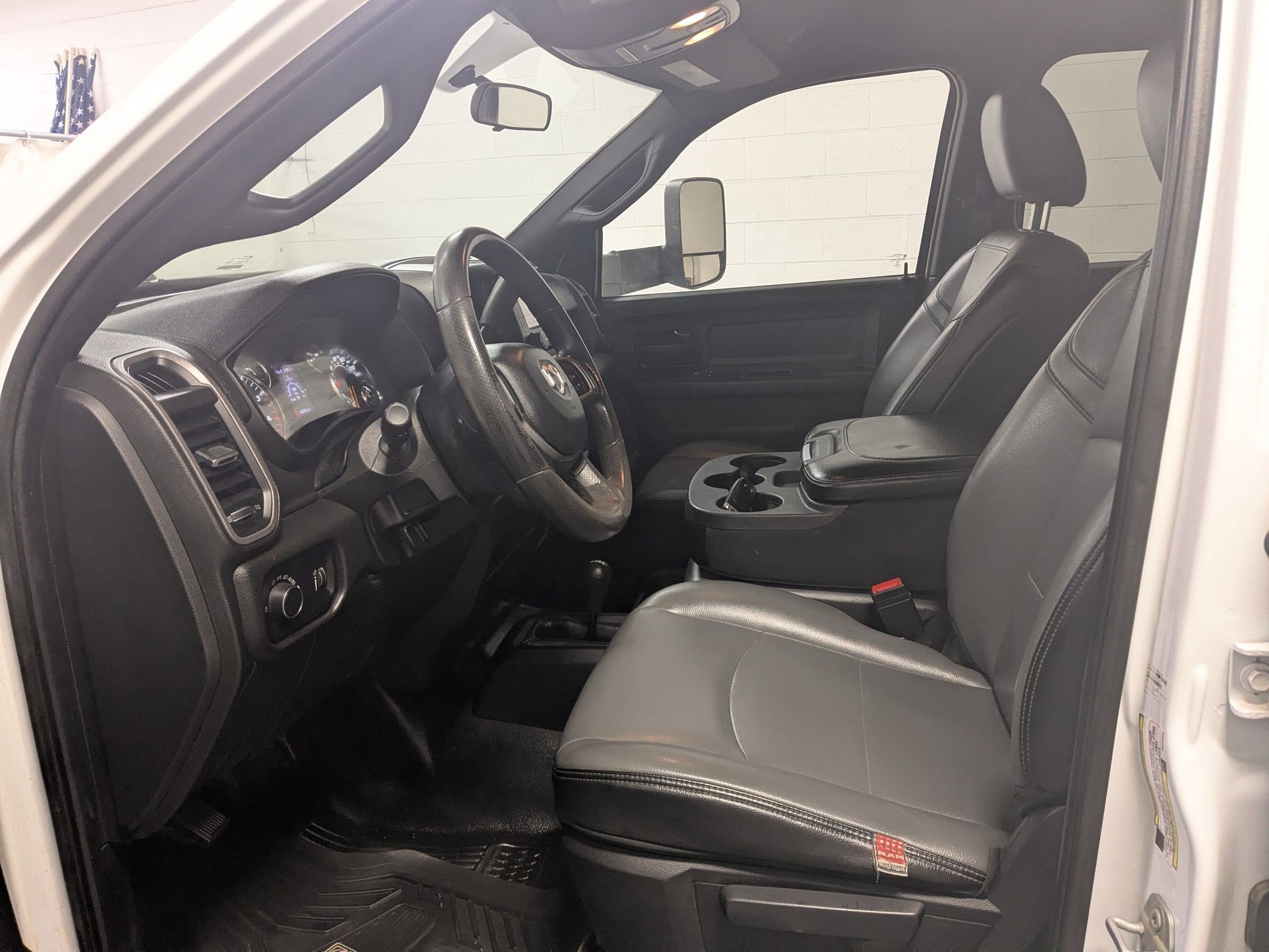 Used 2022 Bright White Clearcoat Ram Tradesman image 17