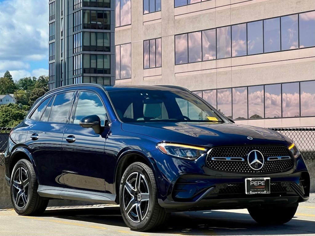 2023 Mercedes-Benz GLC