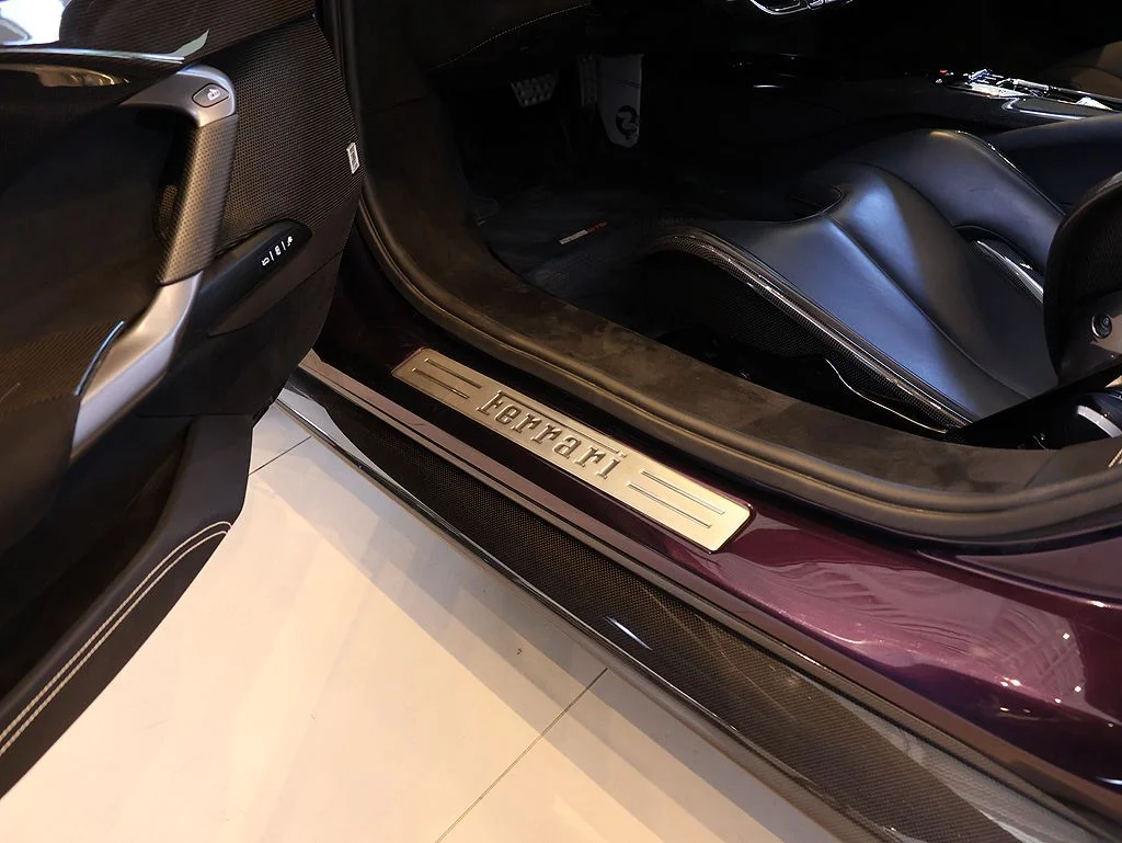 Certified Used 2025 Viola Hong Kong Ferrari  image 86