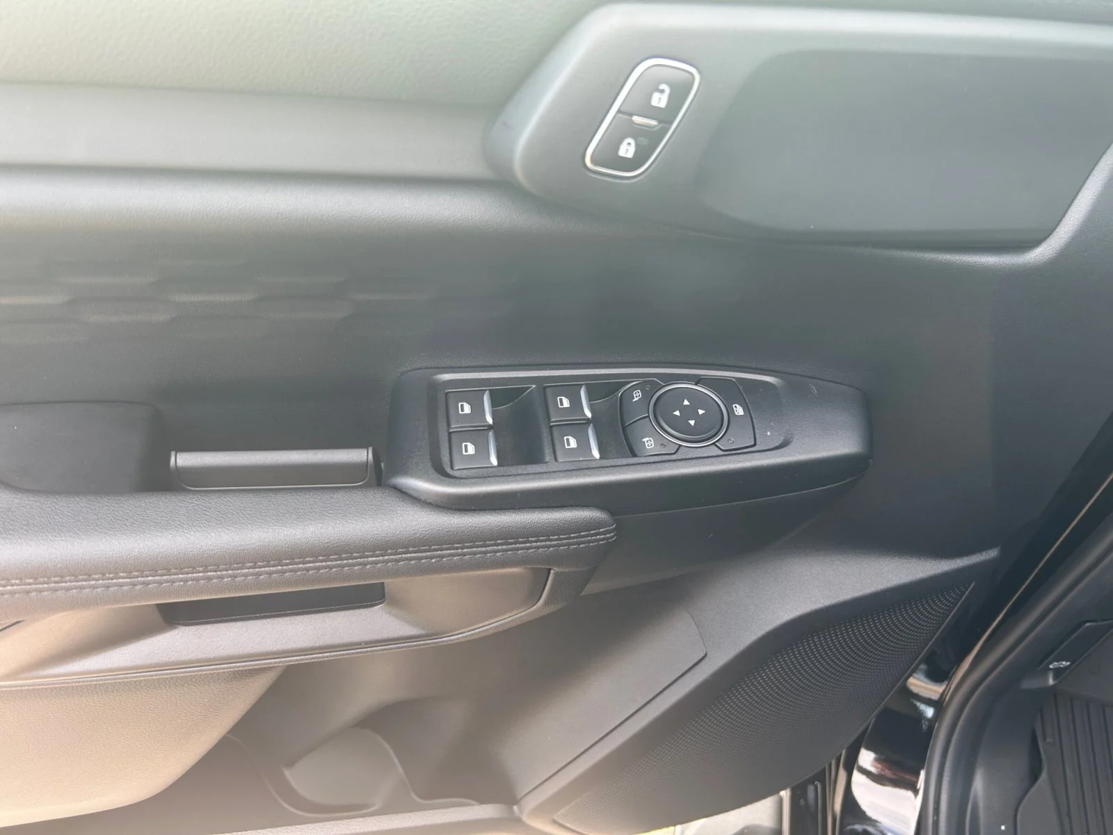 New 2026 Shadow Black Ford XLT image 17
