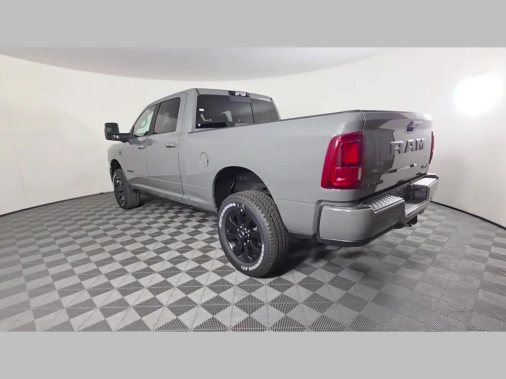 New 2026 Ceramic Gray Clear-Coat Exterior Paint RAM Laramie image 32