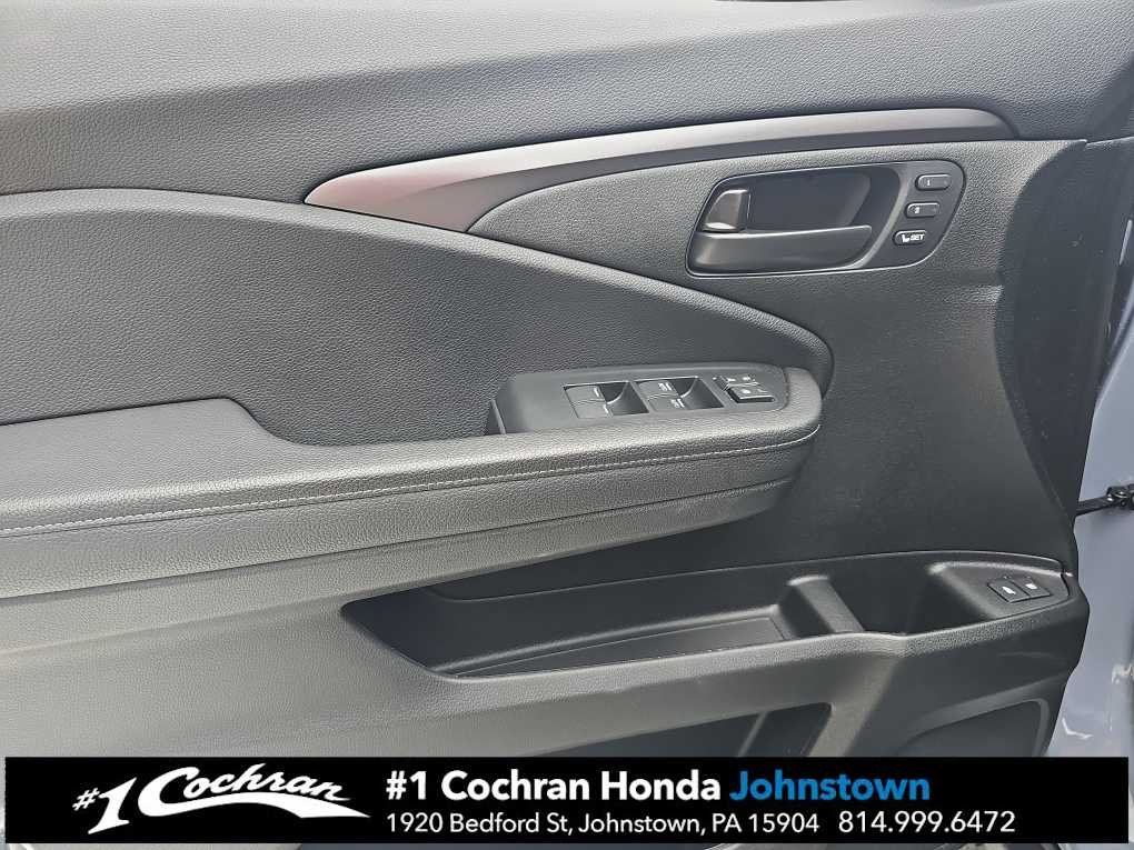 Used 2025 Sonic Gray Pearl Honda EX-L image 22