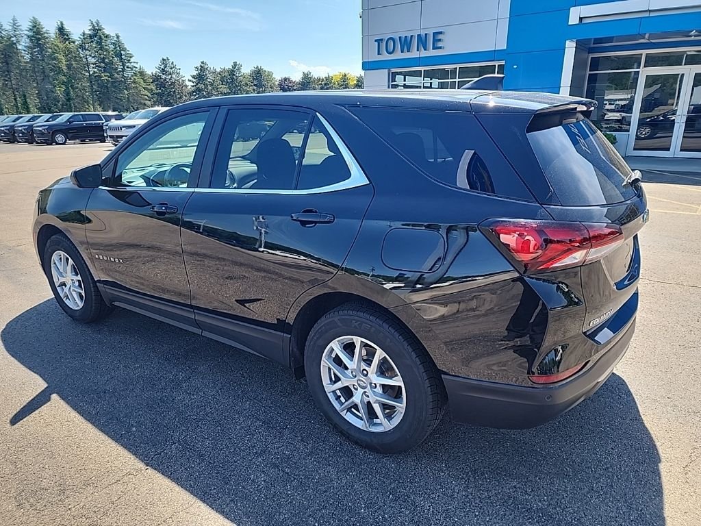 Used 2023 Black Chevrolet LT image 5