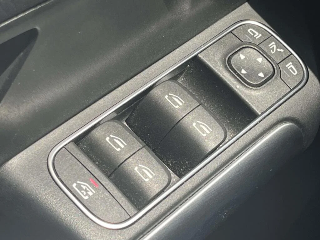 Certified Used 2023 Polar White Mercedes-Benz GLA 250 image 33