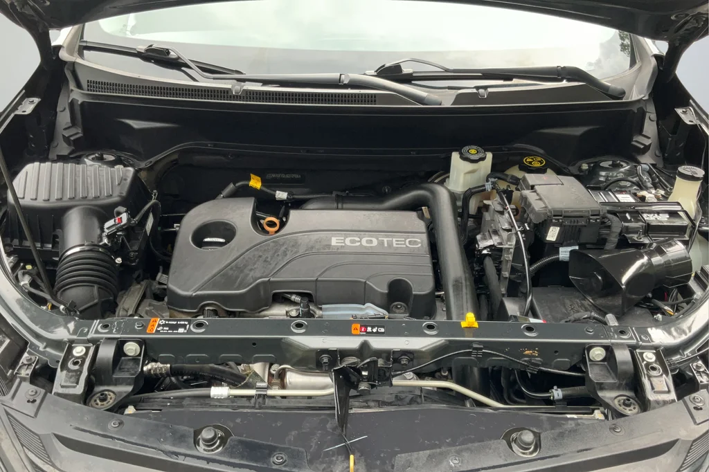 Used 2020 Gray Chevrolet LT image 23