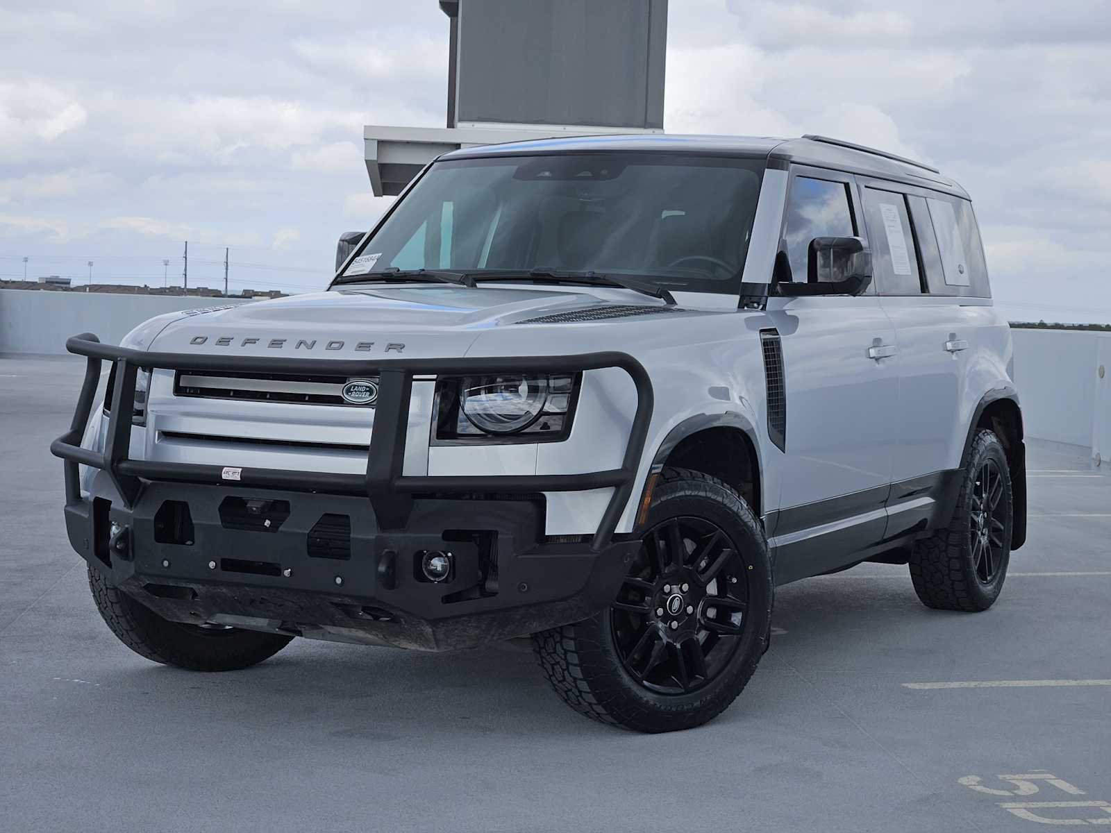 2024 Land Rover Defender X-Dynamic SE