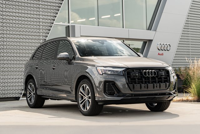 2026 Audi Q7 Premium