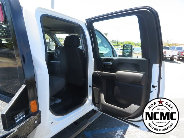 Used 2025 White Chevrolet Work Truck image 47