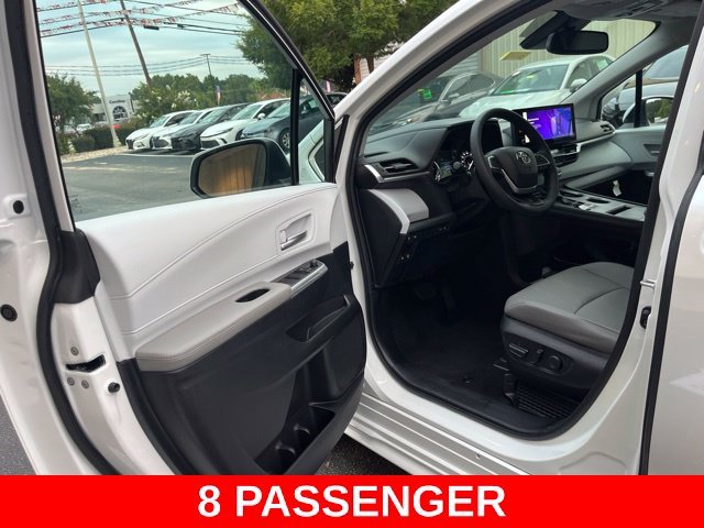 Used 2026 Beige Toyota XLE image 4