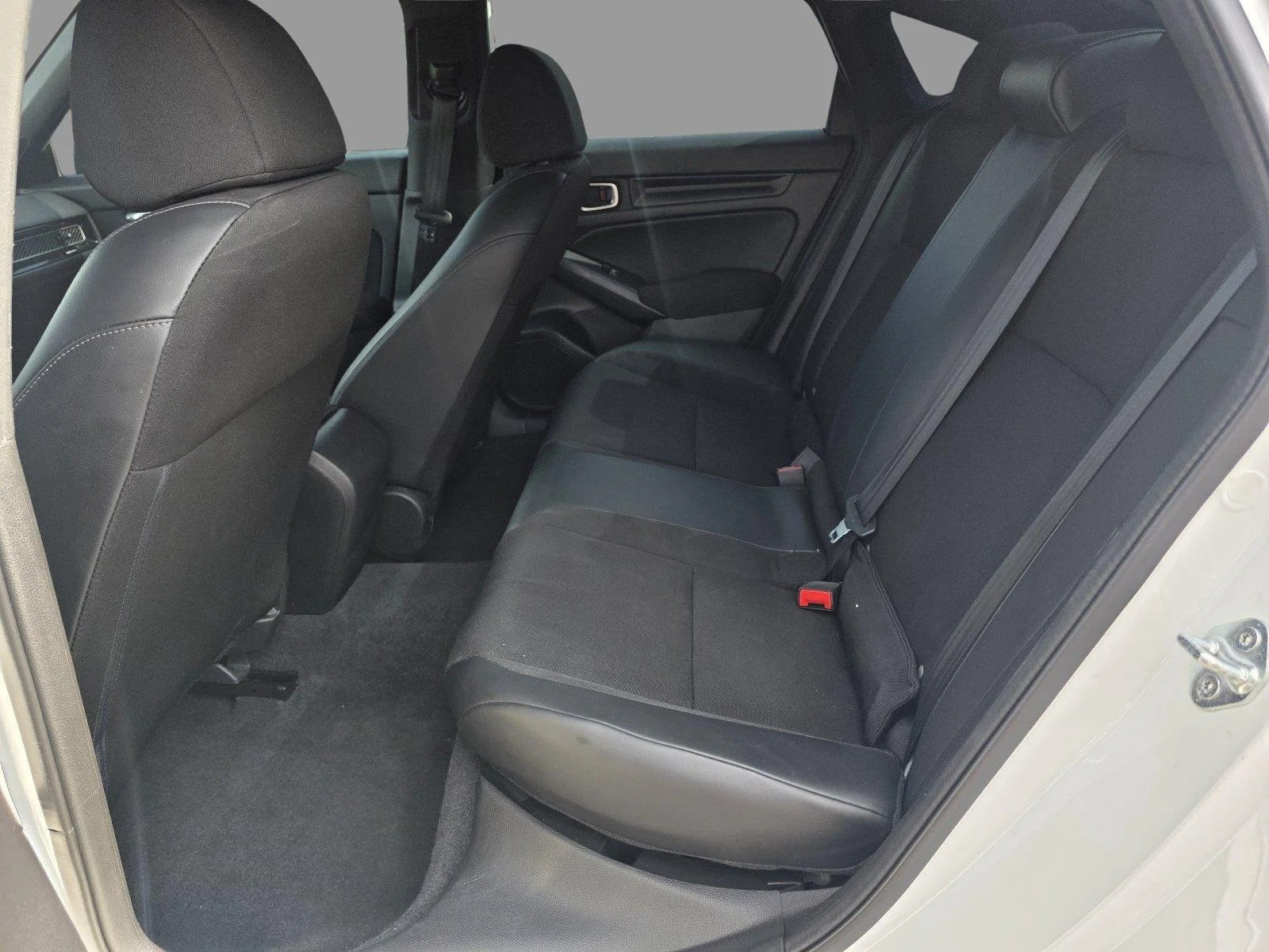 Used 2022 Platinum White Pearl Honda Sport image 27