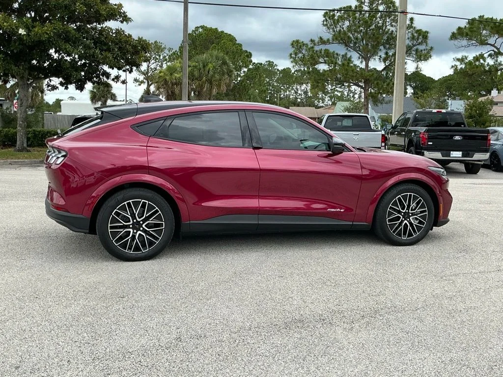 Used 2025 Red Ford Premium image 18