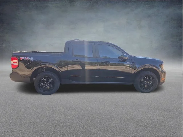 Used 2025 Black Ford XLT image 18