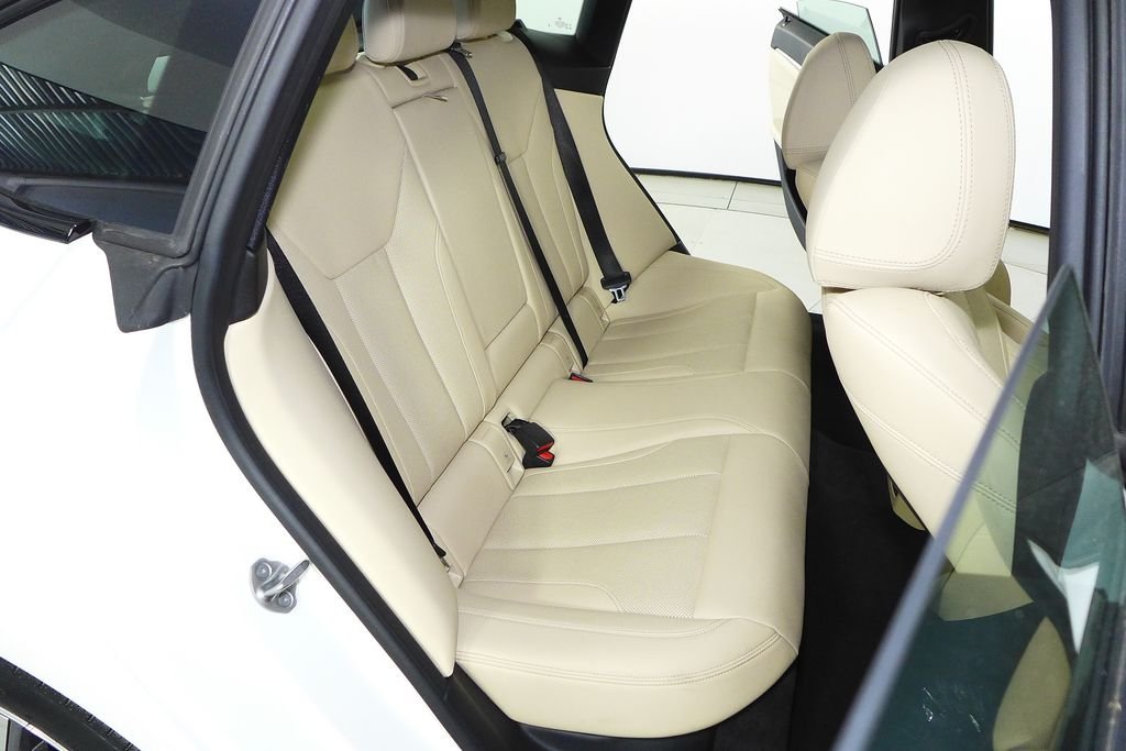 Used 2023 Alpine White BMW eDrive35 image 20
