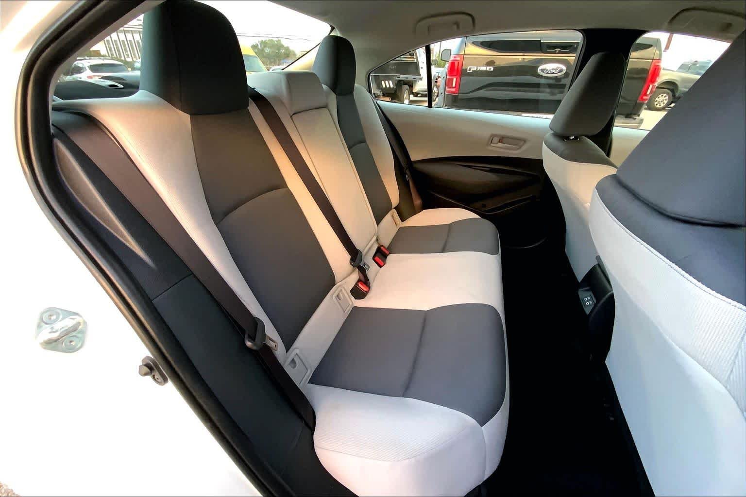 Used 2023 Ice Cap Toyota LE image 19