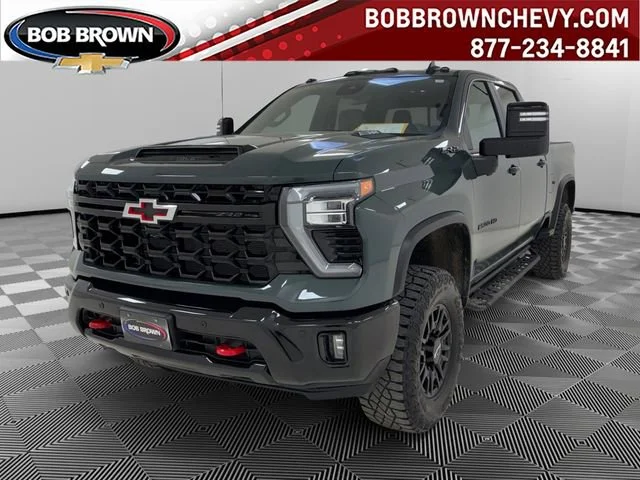2025 Chevrolet Silverado HD ZR2 4WD Crew Cab Standard Box's photo