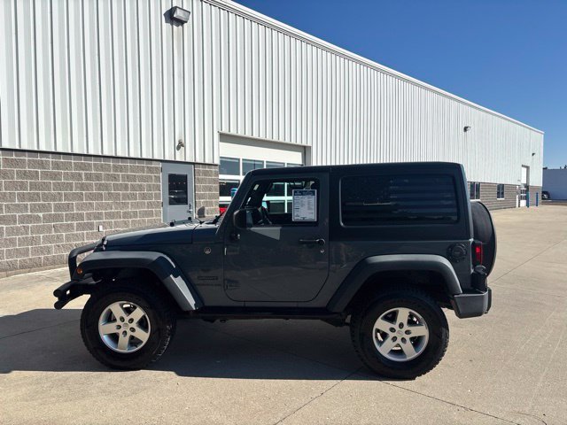 Used 2015 Anvil Clearcoat Jeep Sport image 9