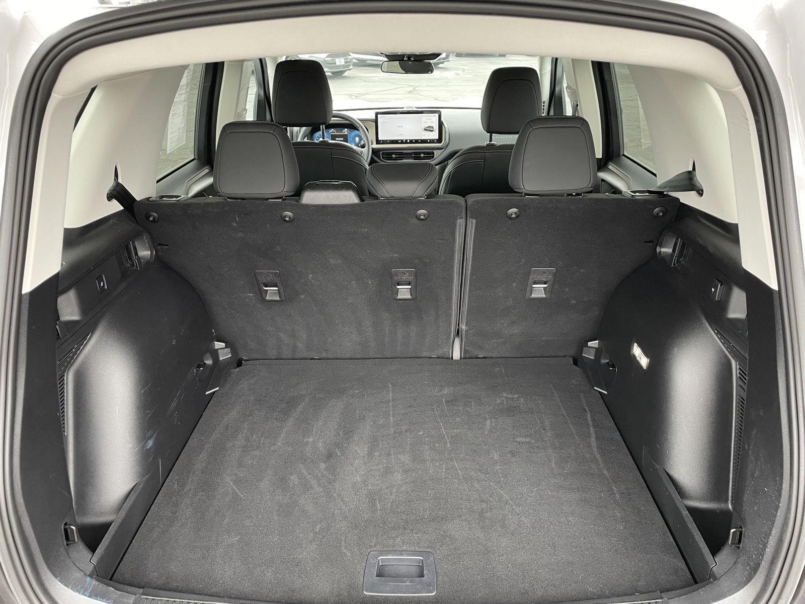 Used 2025  Ford Big Bend image 31