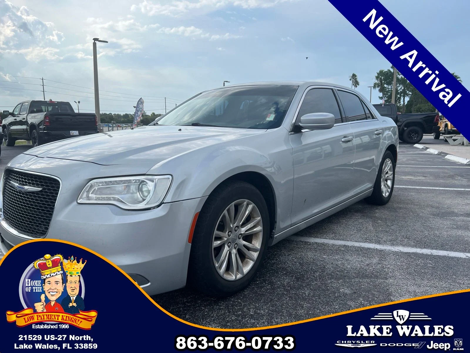 Used 2019 Silver Chrysler Touring image 3