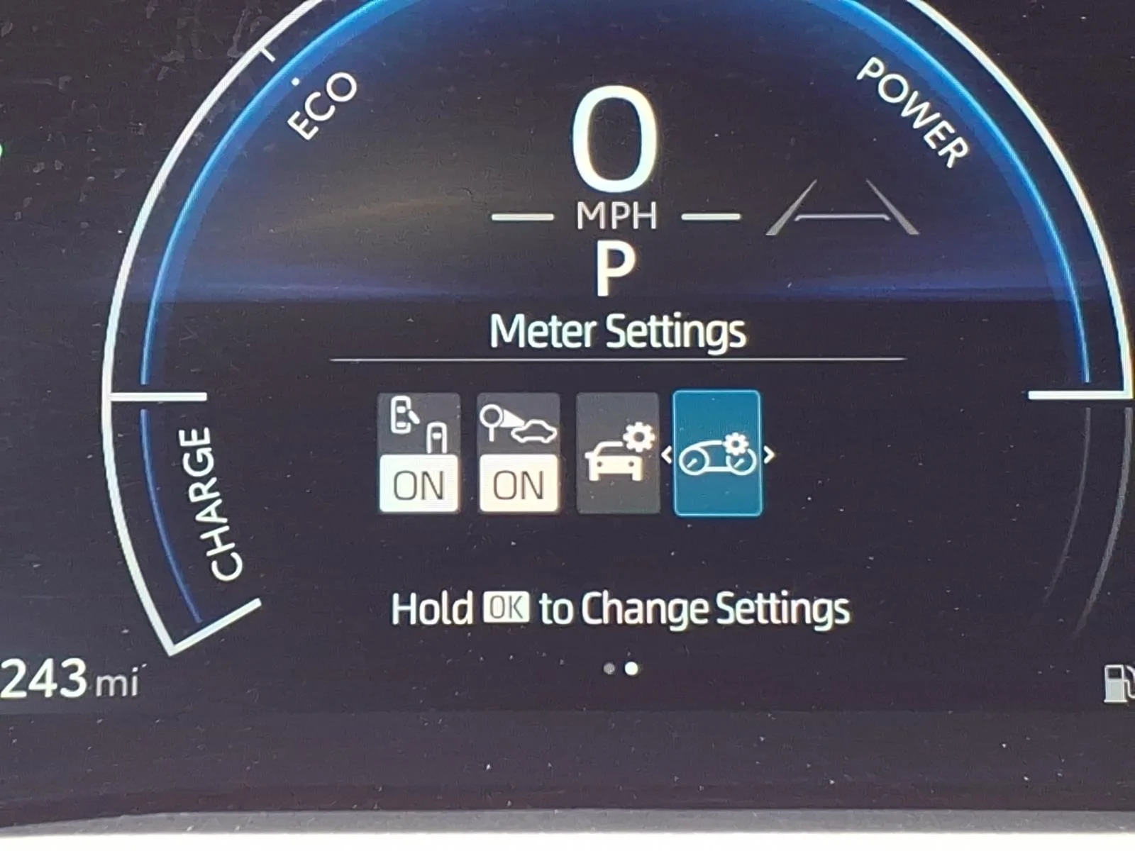 2025 Toyota Camry SE - Photo 12