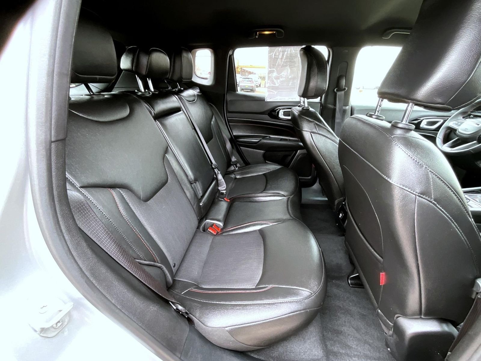 Used 2025 Silver Jeep Trailhawk image 19