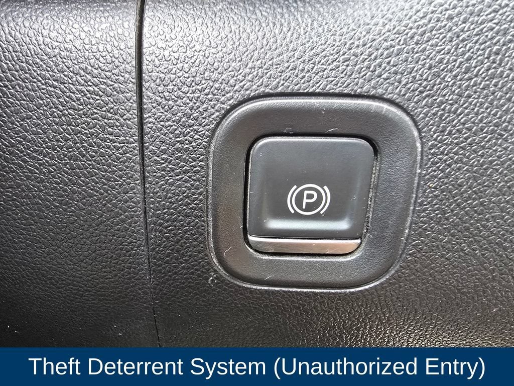 Certified Used 2022 Summit White Chevrolet Custom image 24