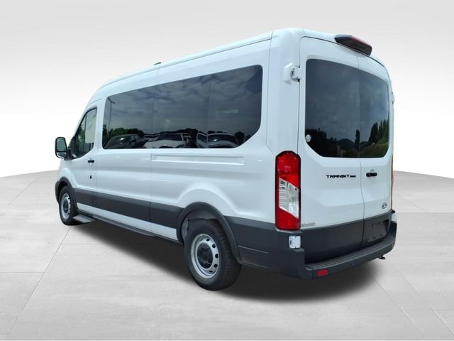 New 2026 Oxford White Ford Passenger Van XL image 5