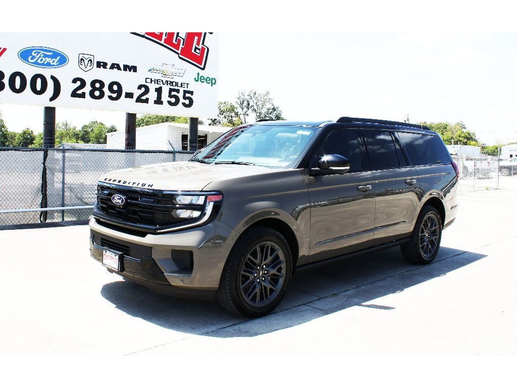 New 2027 Marsh Gray Ford Platinum image 2