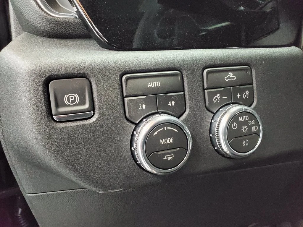 New 2026 Onyx Black GMC Elevation image 8