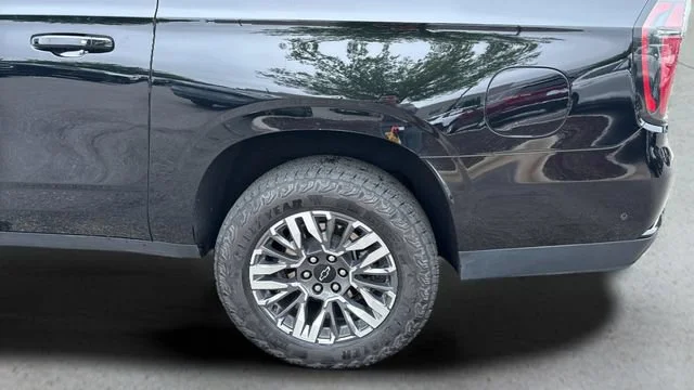 Used 2025 Black Chevrolet Z71 image 32