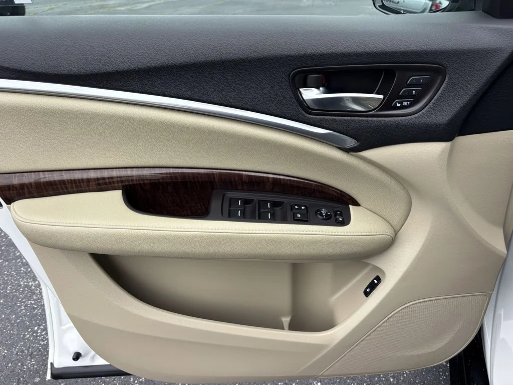 Used 2019 White Acura 3.5L image 14