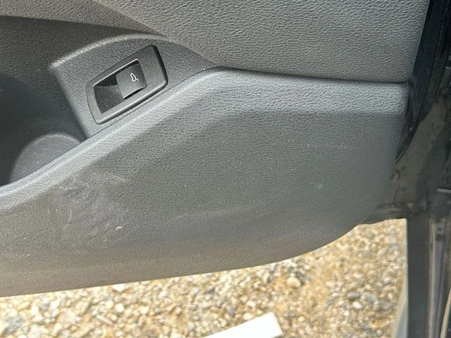 Used 2018 Black BMW sDrive28i image 27