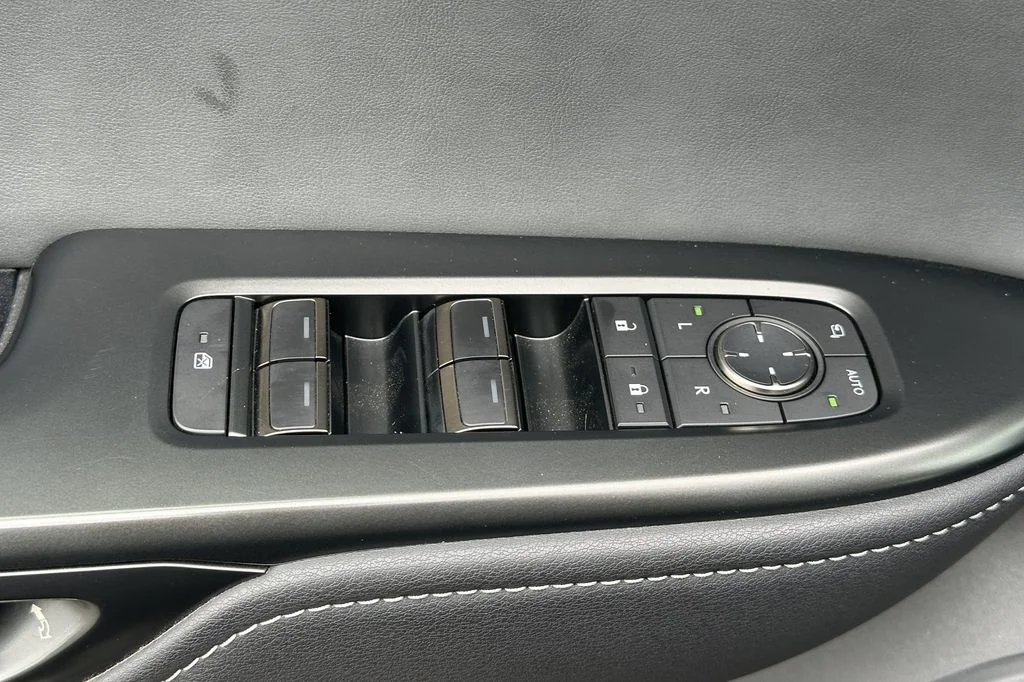 Used 2025 Gray Lexus  image 12