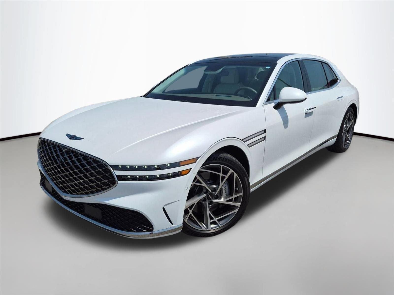 Used 2025 Uyuni White Genesis 3.5T image 1