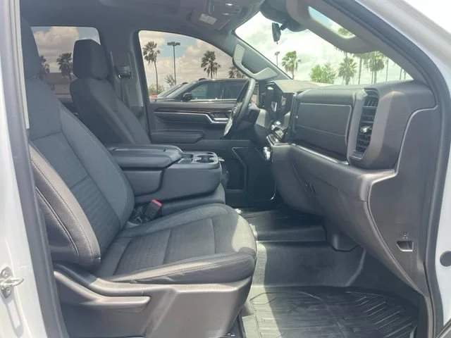 Used 2024 Summit White GMC Elevation image 22