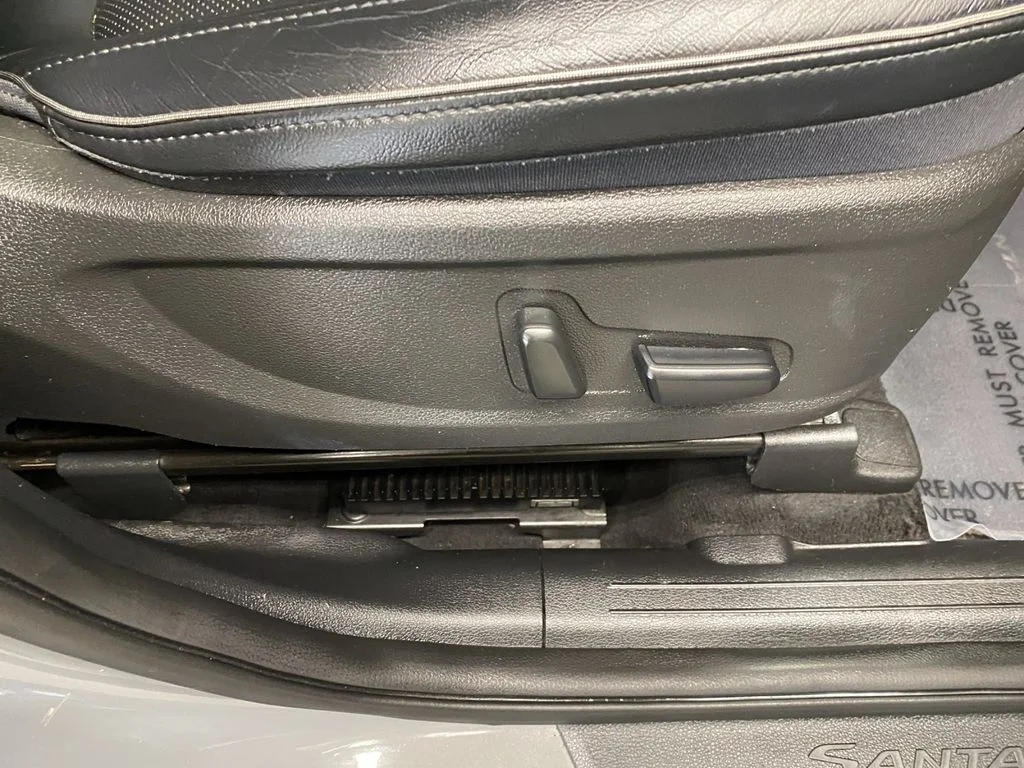 Used 2022 Gray Hyundai SEL image 29