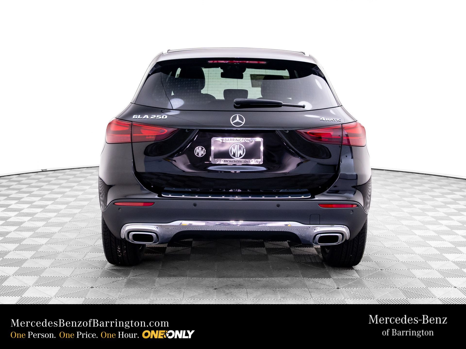 New 2026 Night Black Mercedes-Benz GLA 250 image 4