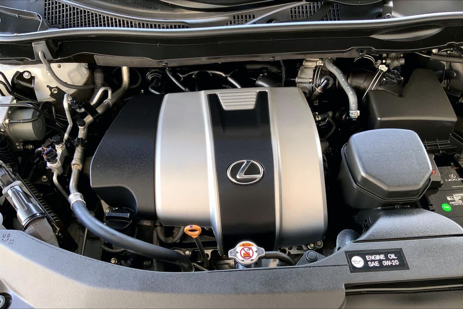 Used 2020 Eminent White Pearl Lexus  image 31