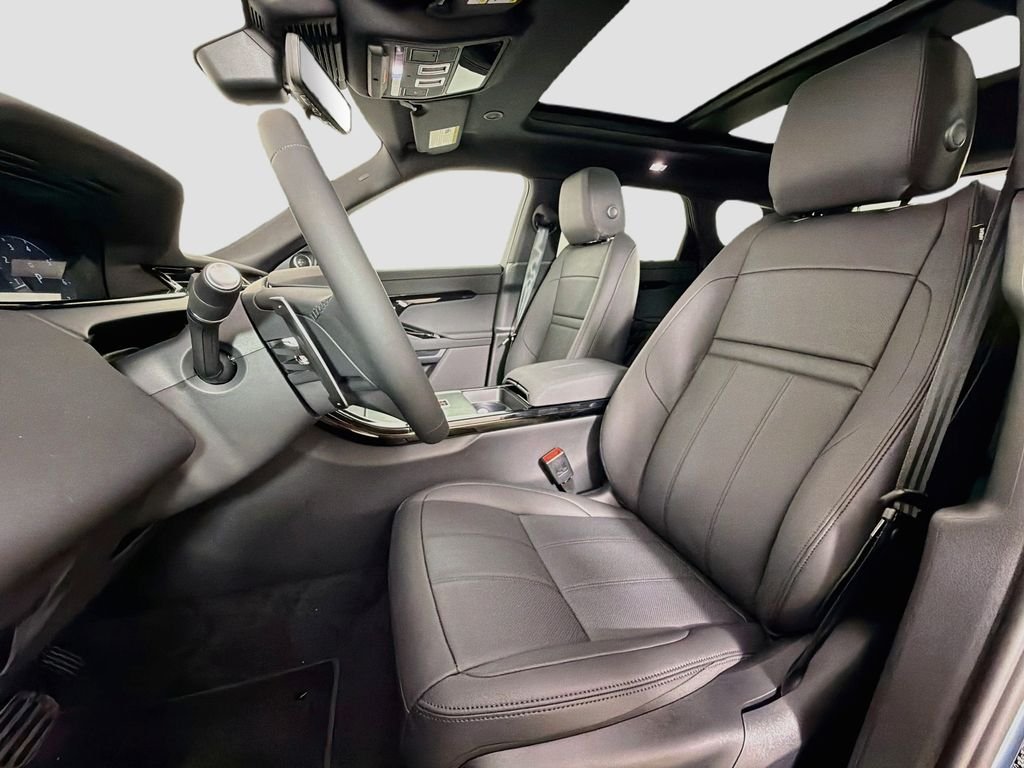 New 2026 Tribeca Blue Land Rover S image 22