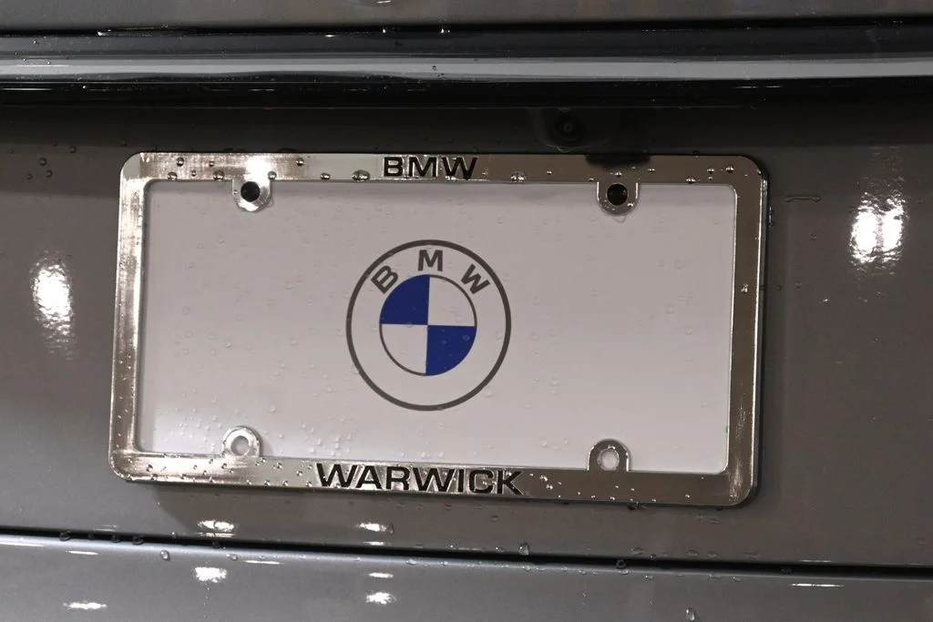 Used 2027 Gray BMW M60i image 14