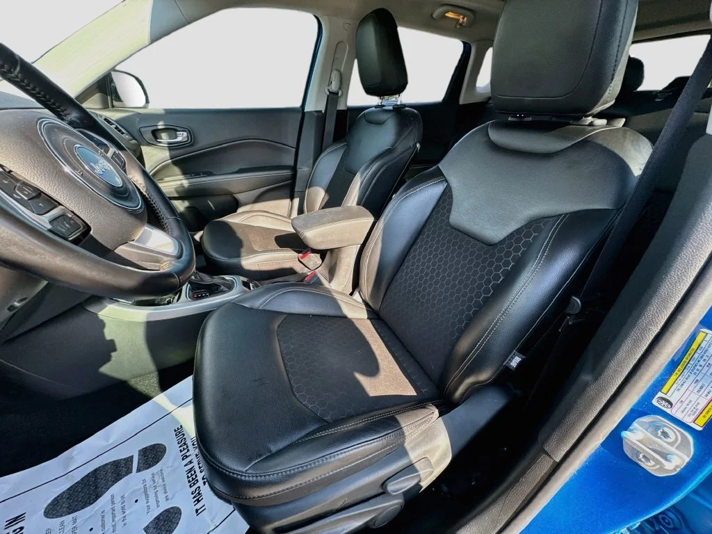 Used 2020 Blue Jeep Latitude image 25