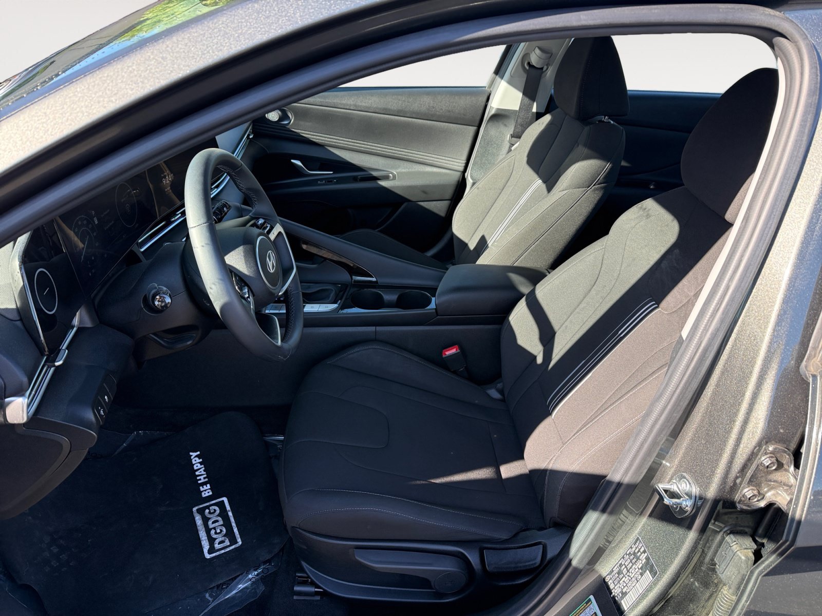 Used 2024 Gray Hyundai SEL image 10