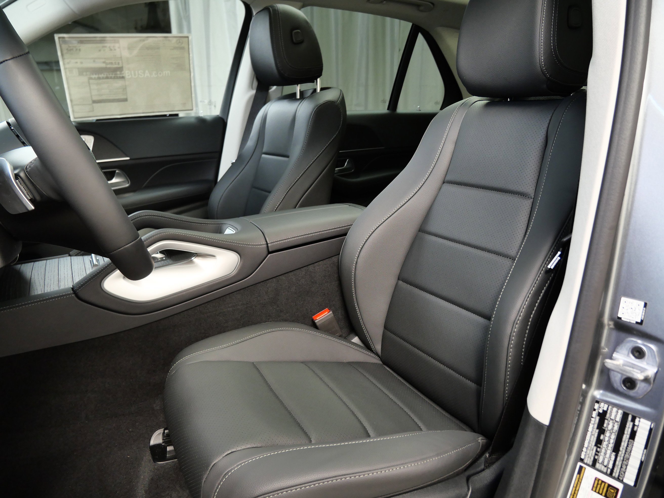 New 2026 Selenite Grey Metallic Mercedes-Benz GLE 350 image 3