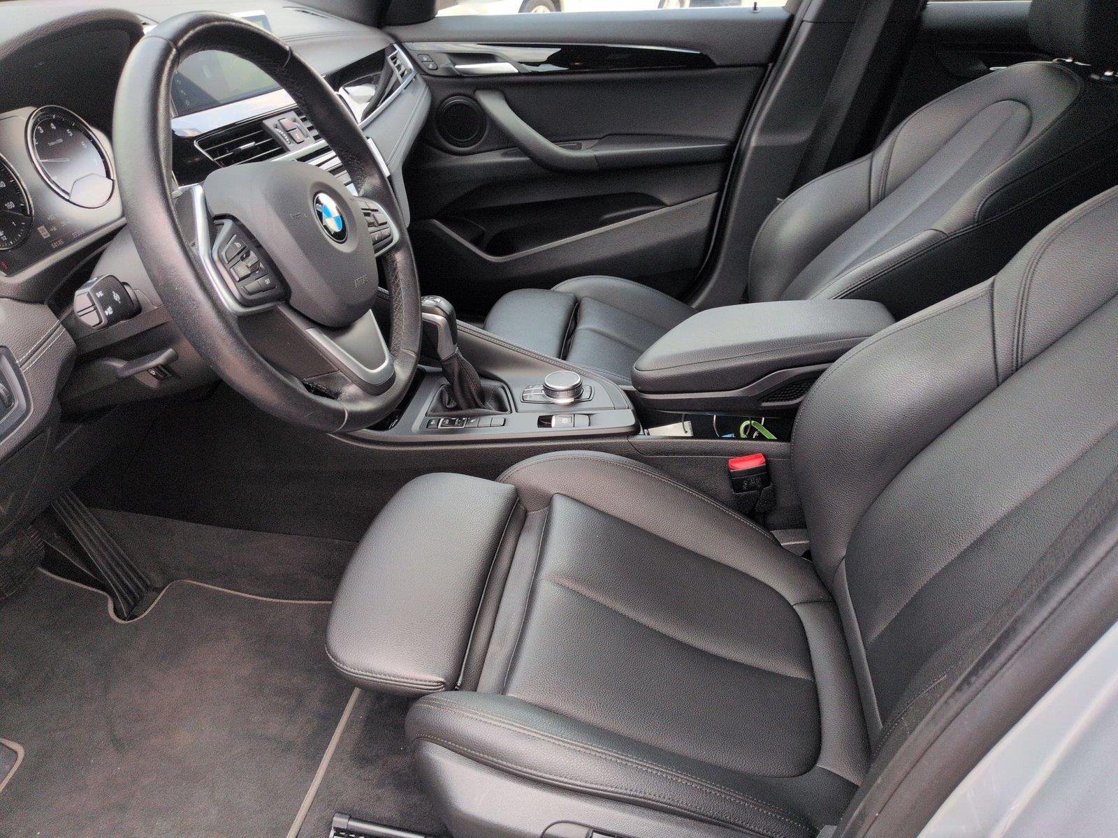 Used 2019 Glacier Silver Metallic BMW sDrive28i image 18