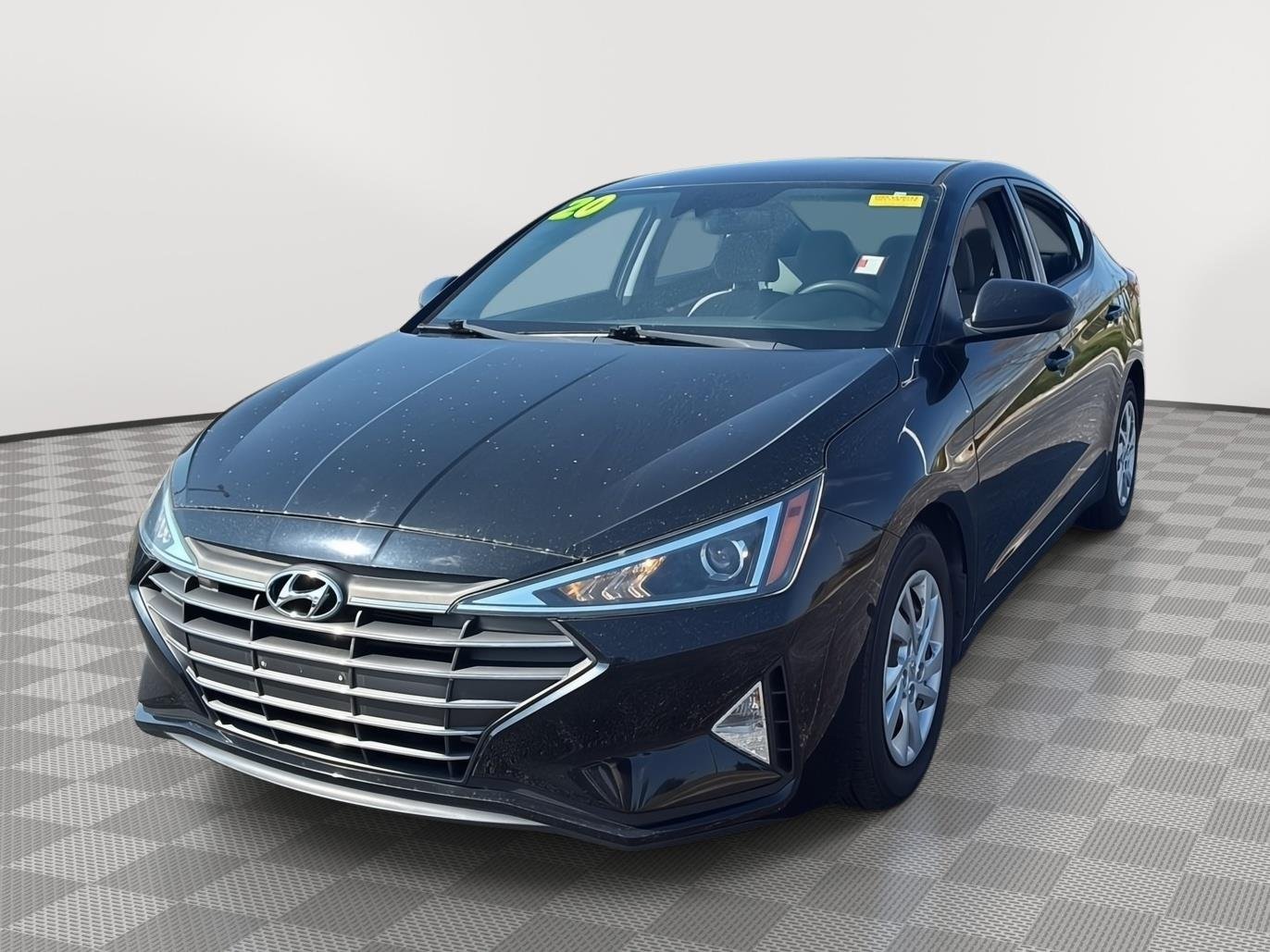 Used 2020 Phantom Black Hyundai SE image 7