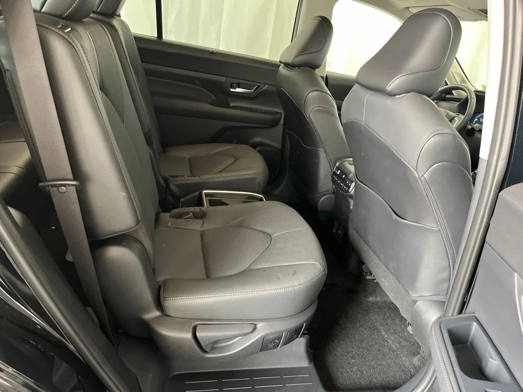Used 2026 Black Toyota Platinum image 25
