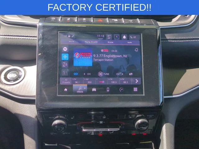 Used 2025 Black Jeep Altitude X image 24