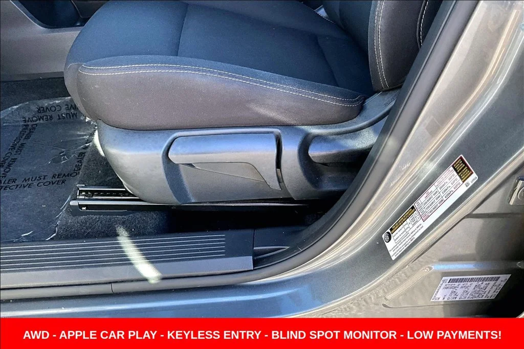 Used 2023 Gray Nissan S image 34