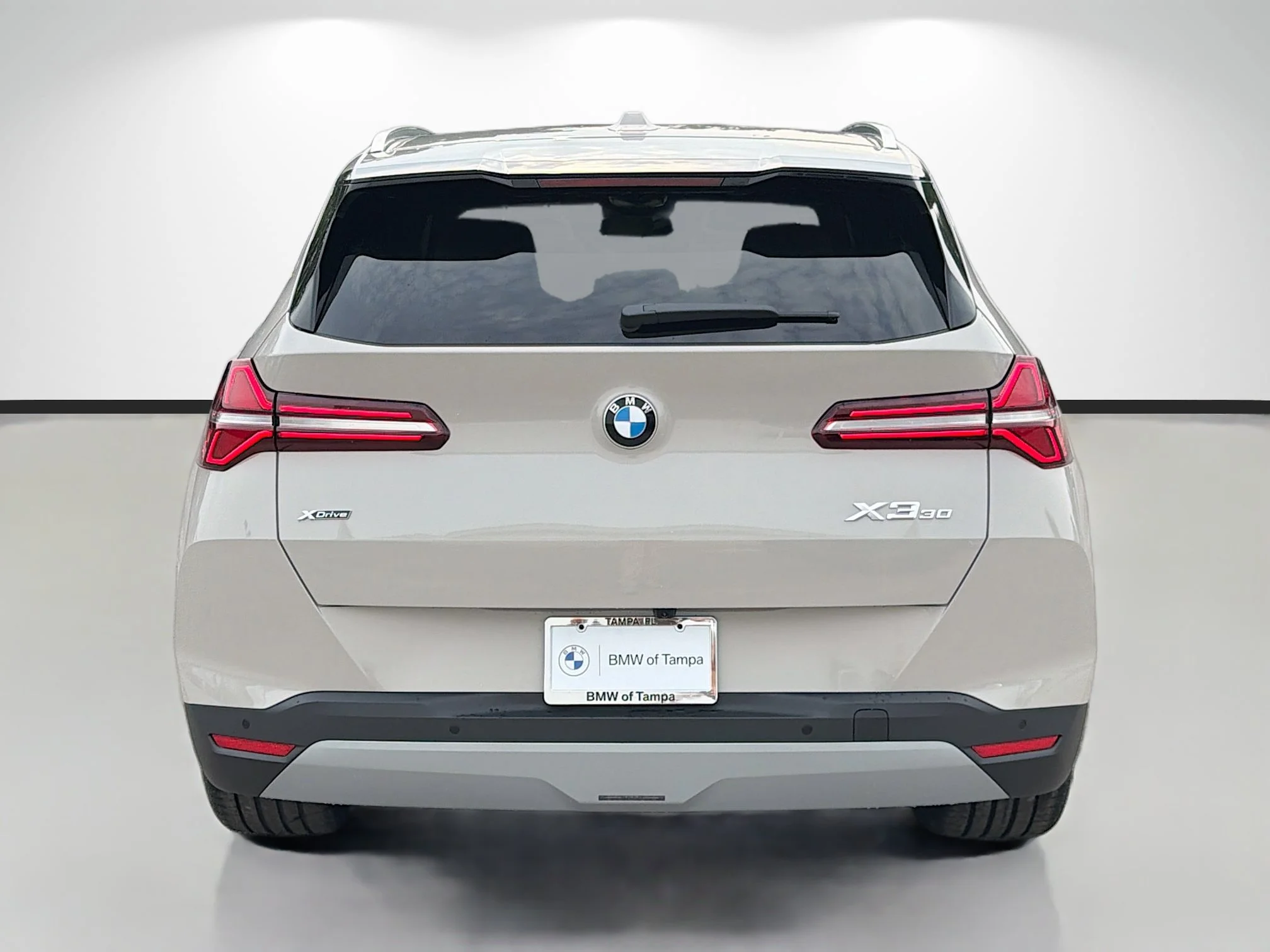 New 2026 Dune Grey Metallic BMW 30 xDrive image 4