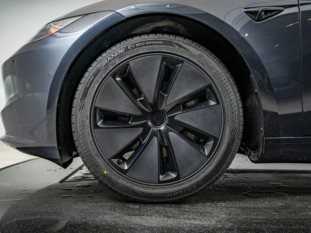Used 2024 Stealth Gray Tesla  image 10